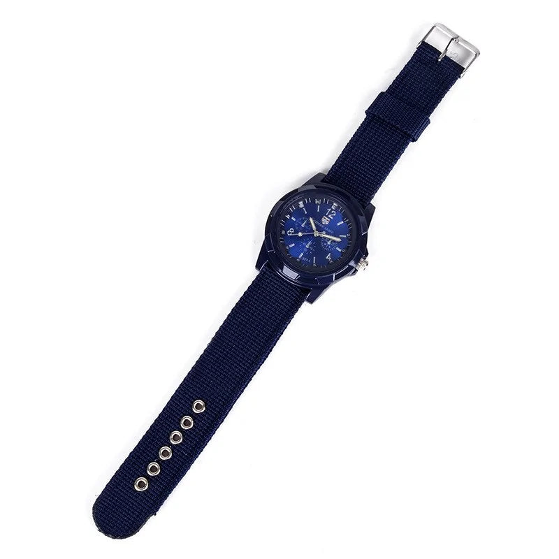 Fashion Nylon Strap Casual Watch