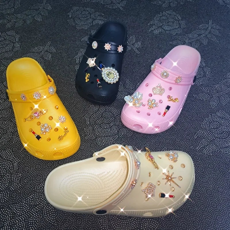 Women Slippers Shoes Clogs Multiple colors and sizes